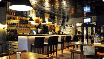 massilia-pub-cougar-marseille